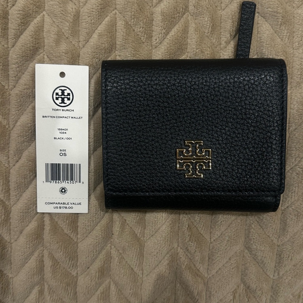 NEW Tory Burch Compact Pebbled Leather Wallet